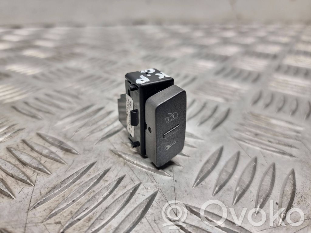 Volkswagen Phaeton Central locking switch button 