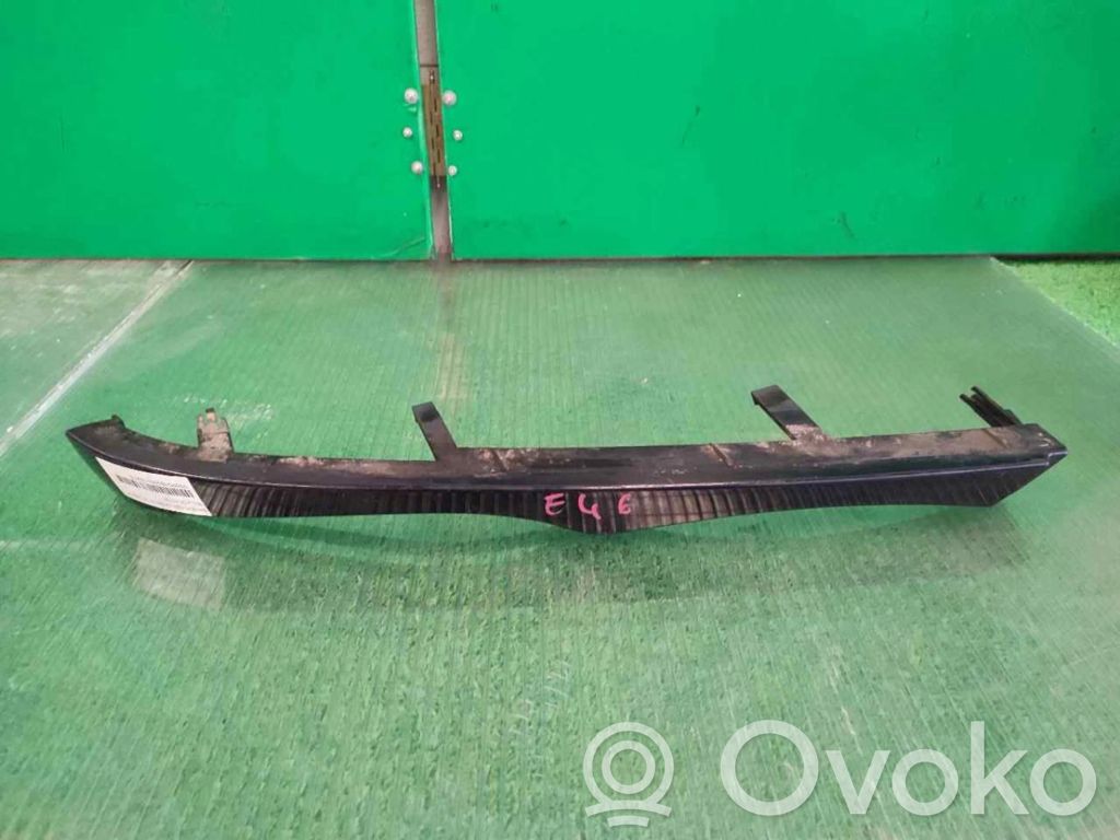 BMW 3 E46 Grotelės priekinės 