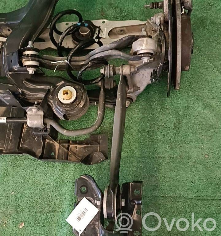 Mercedes-Benz B W247 Eje trasero 