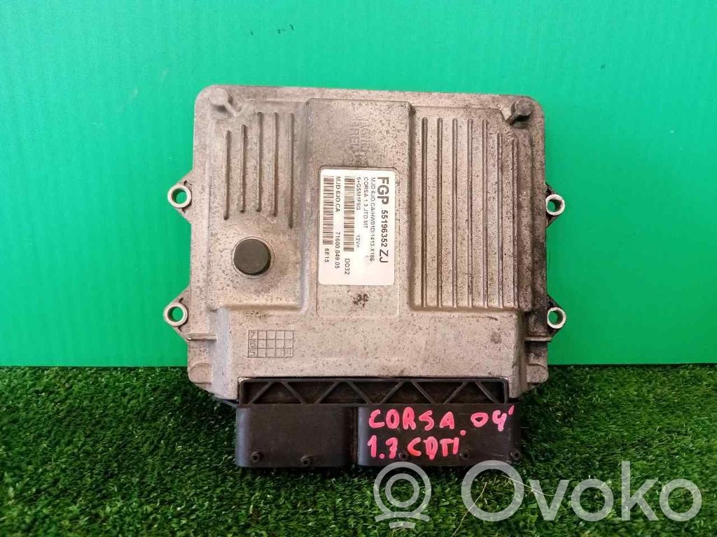 Opel Corsa D Unidad de control/módulo del motor 