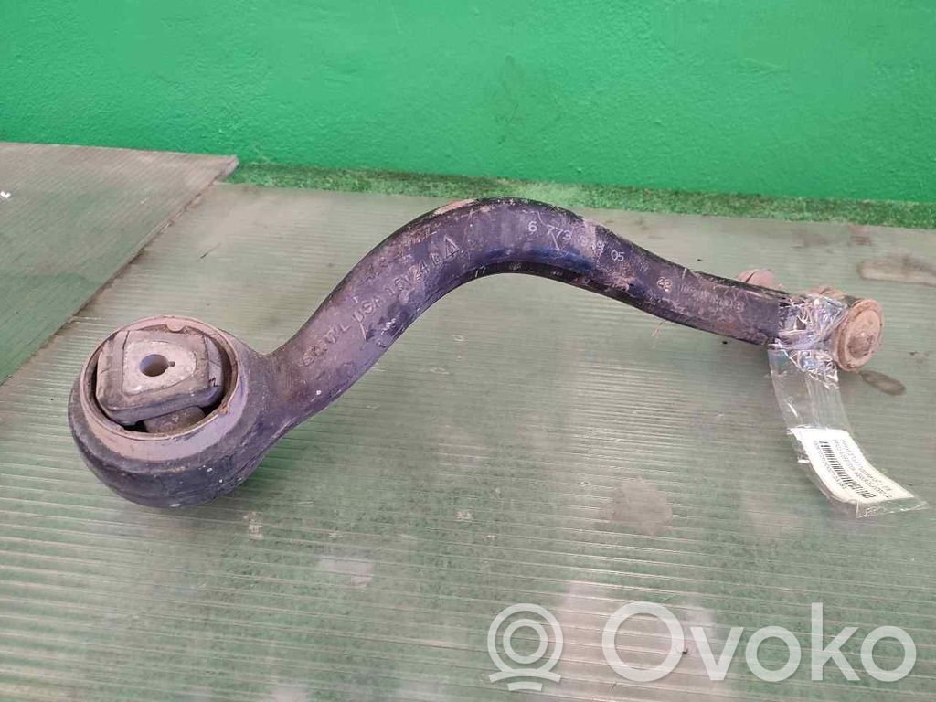 Front control arm   677394905