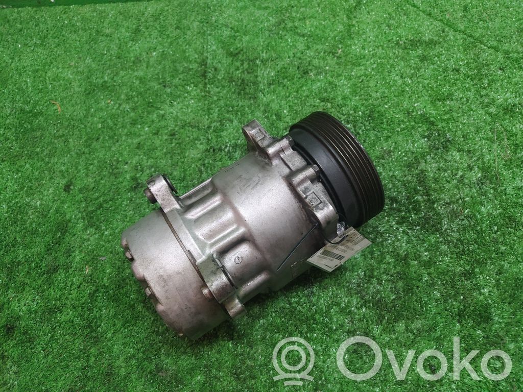 Volkswagen Golf IV Klimakompressor Pumpe 