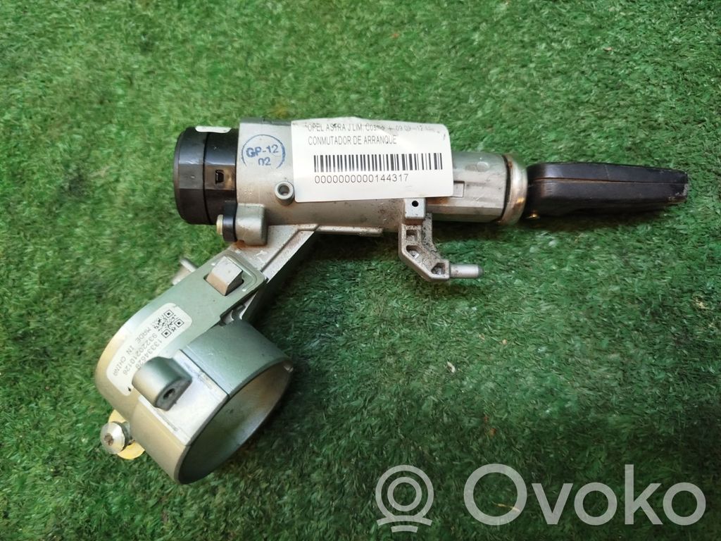 Opel Astra J Moottorin start-stop-painike/kytkin 