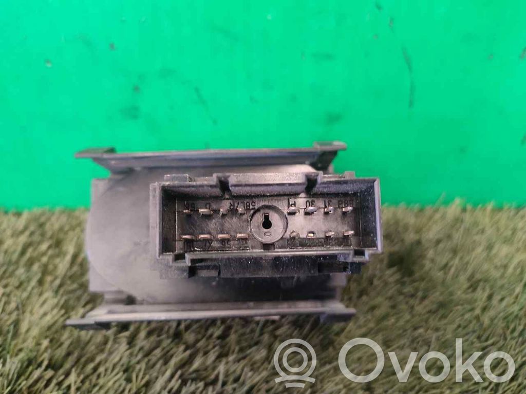 Interruptor de control del panel de luces   4M5T13A024EA