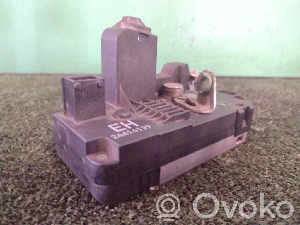 Opel Corsa B Zamek drzwi tylnych 