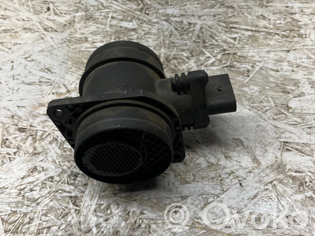 Audi A4 S4 B6 8E 8H Mass air flow meter 