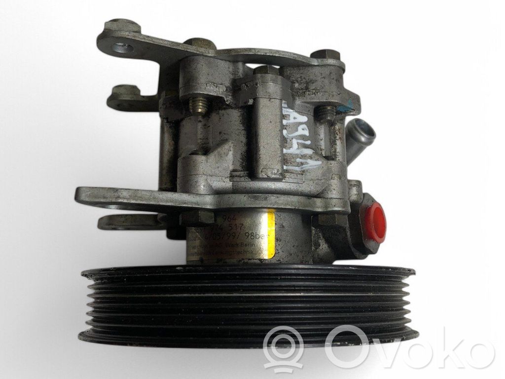 BMW 3 E46 Vairo stiprintuvo siurblys 