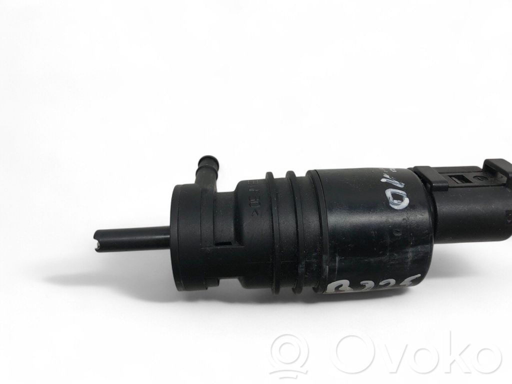 BMW 5 F10 F11 Windscreen/windshield washer pump 
