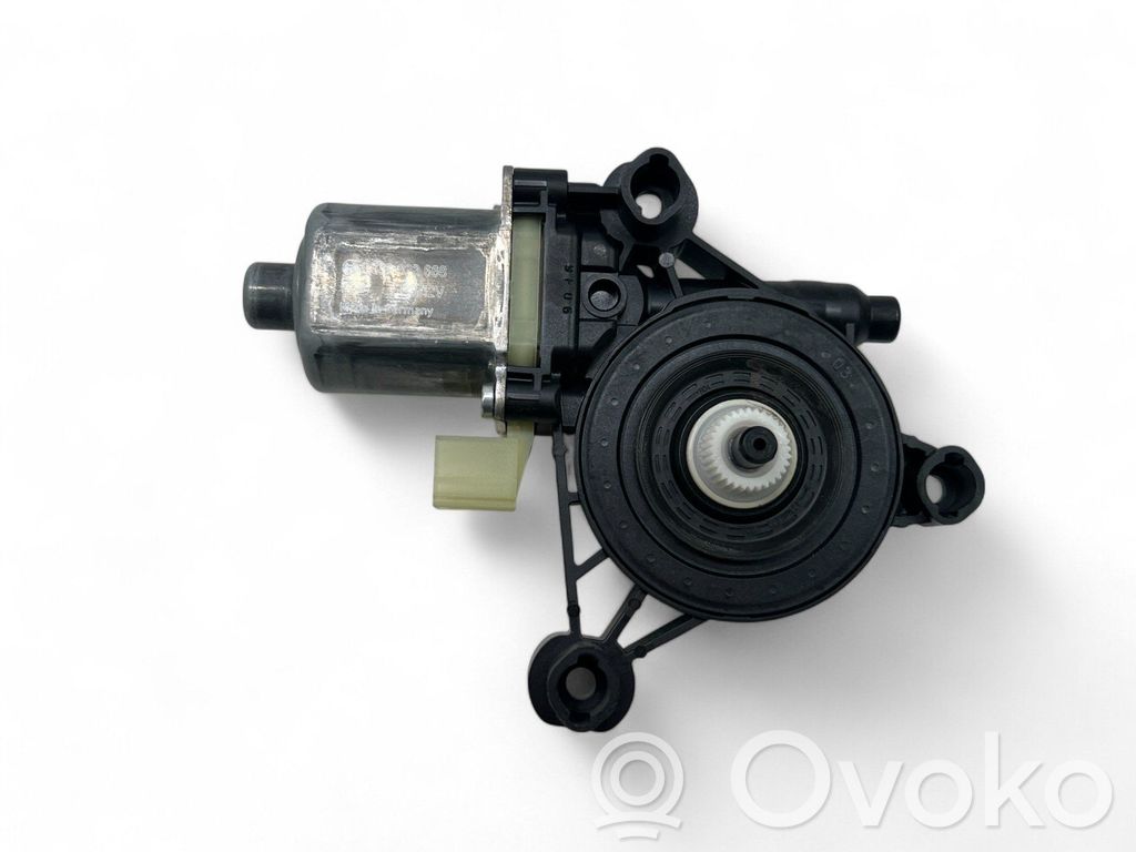 Audi A4 S4 B9 8W Silniczek podnoszenia szyby drzwi tylnych 