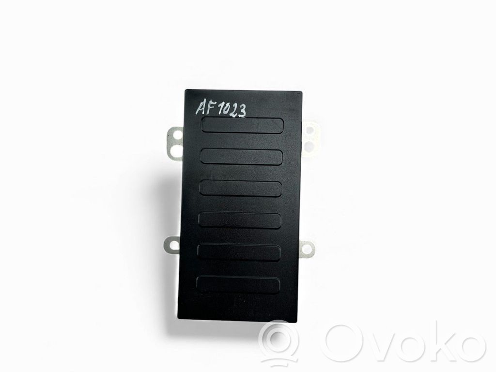 Ford Focus Wireless charging module 