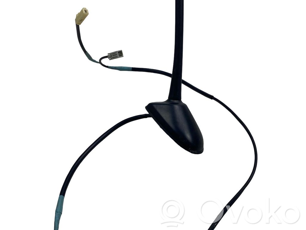 Toyota Yaris GPS-pystyantenni 
