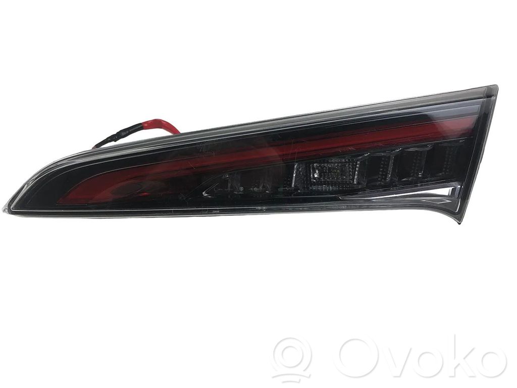 Rear/tail lights   8A02GLW5B