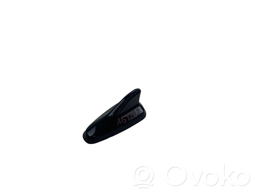 Skoda Octavia Mk4 GPS-pystyantenni 