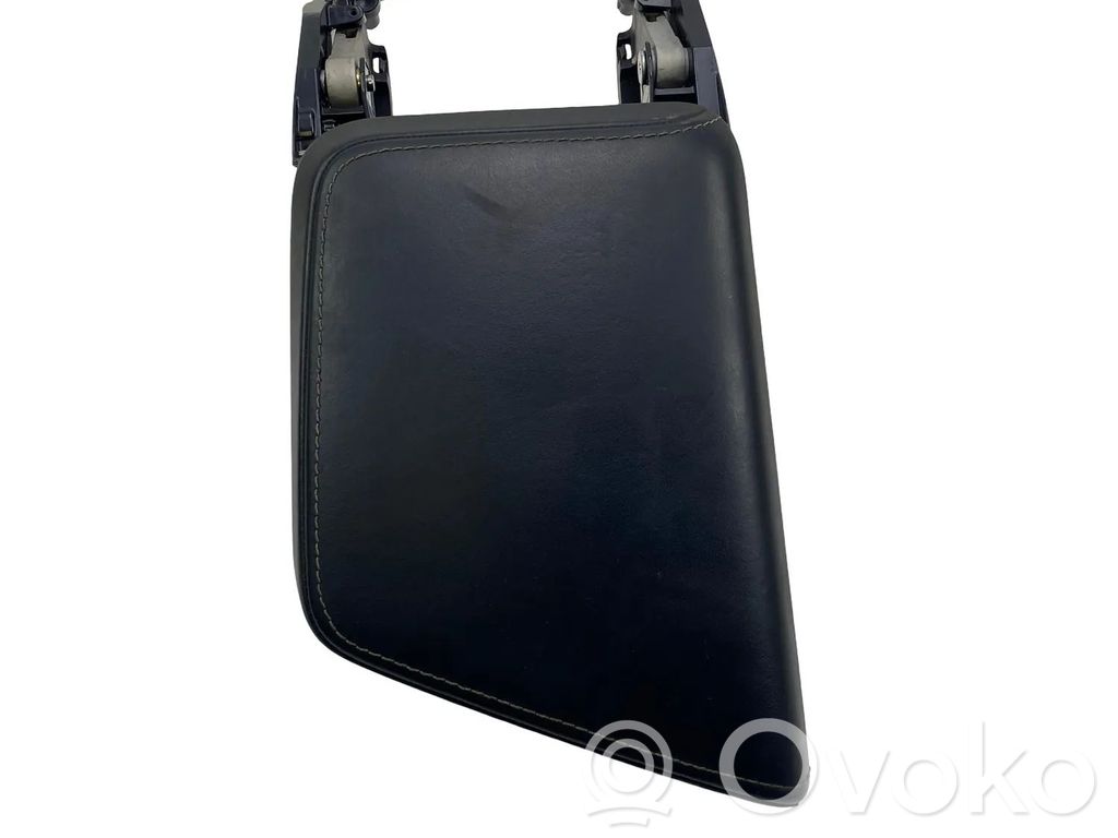 Armrest   31469707