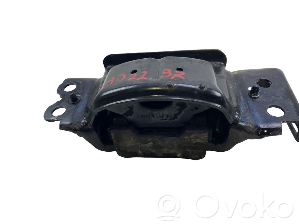Seat Ibiza V (KJ) Engine mount bracket 