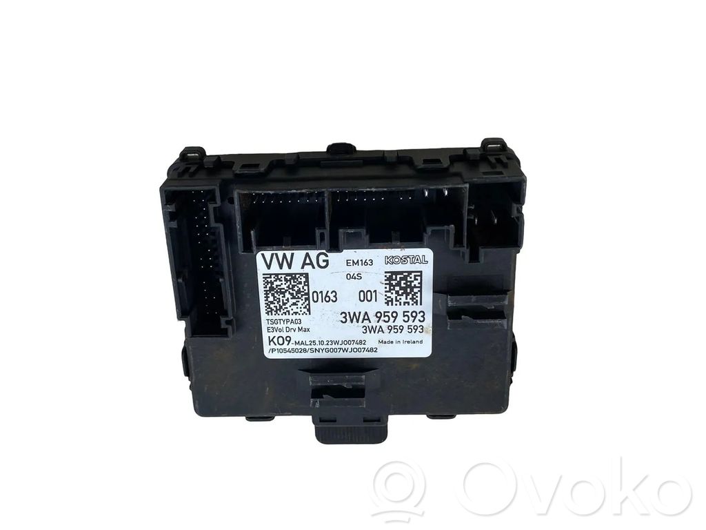 Volkswagen PASSAT B9 Door control unit/module 