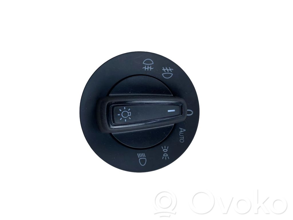 Volkswagen Golf VII Light switch 