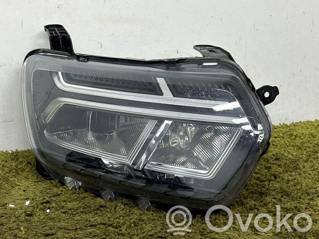 Dacia Duster II Phare frontale 
