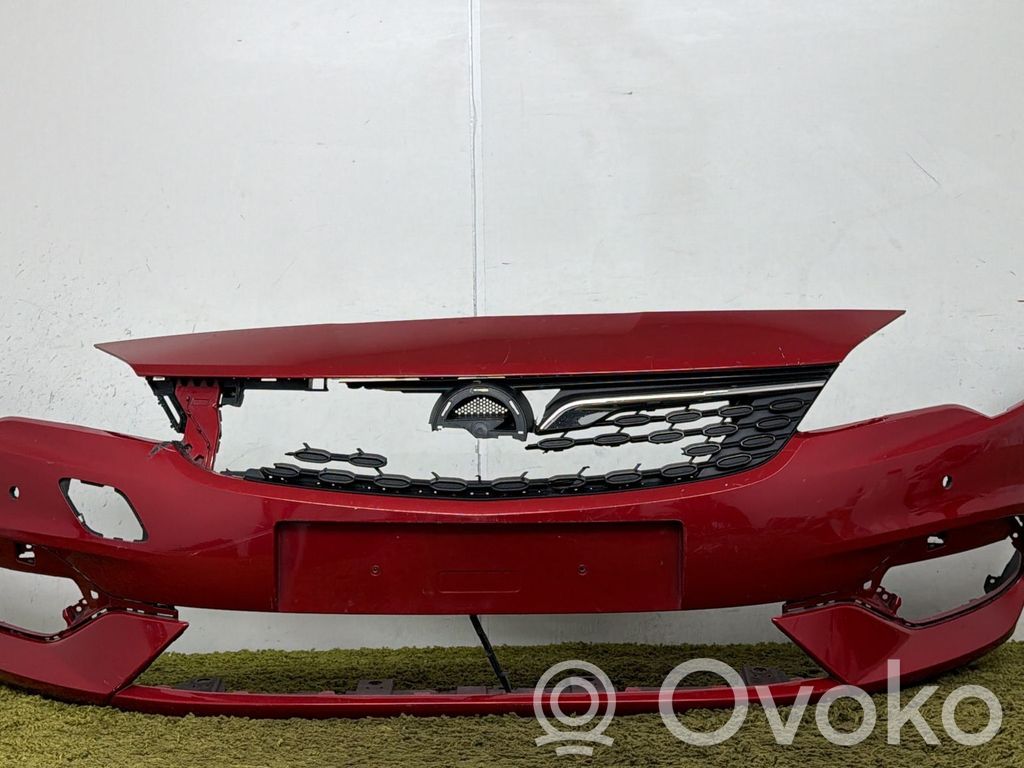 Vauxhall Astra K Zderzak przedni 