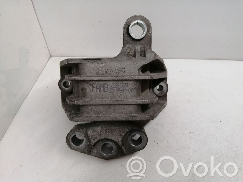 Engine mount bracket   12802783