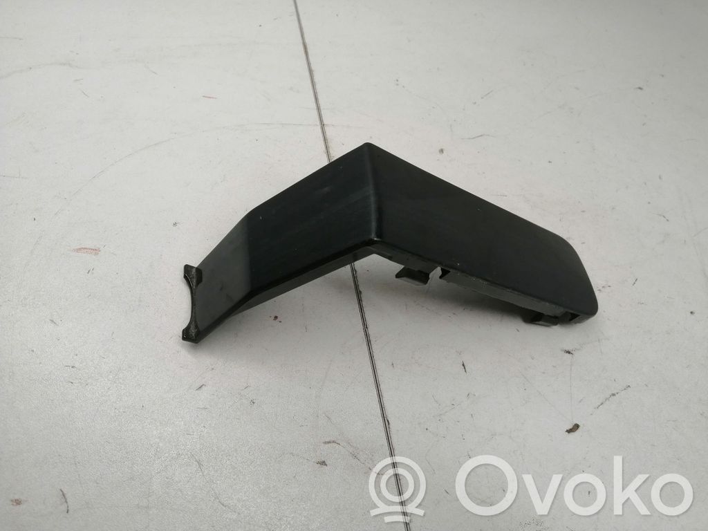 Mitsubishi Outlander Kita išorės detalė 