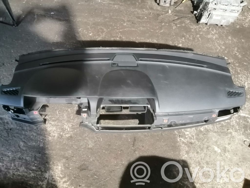 BMW 7 E65 E66 Panelis 