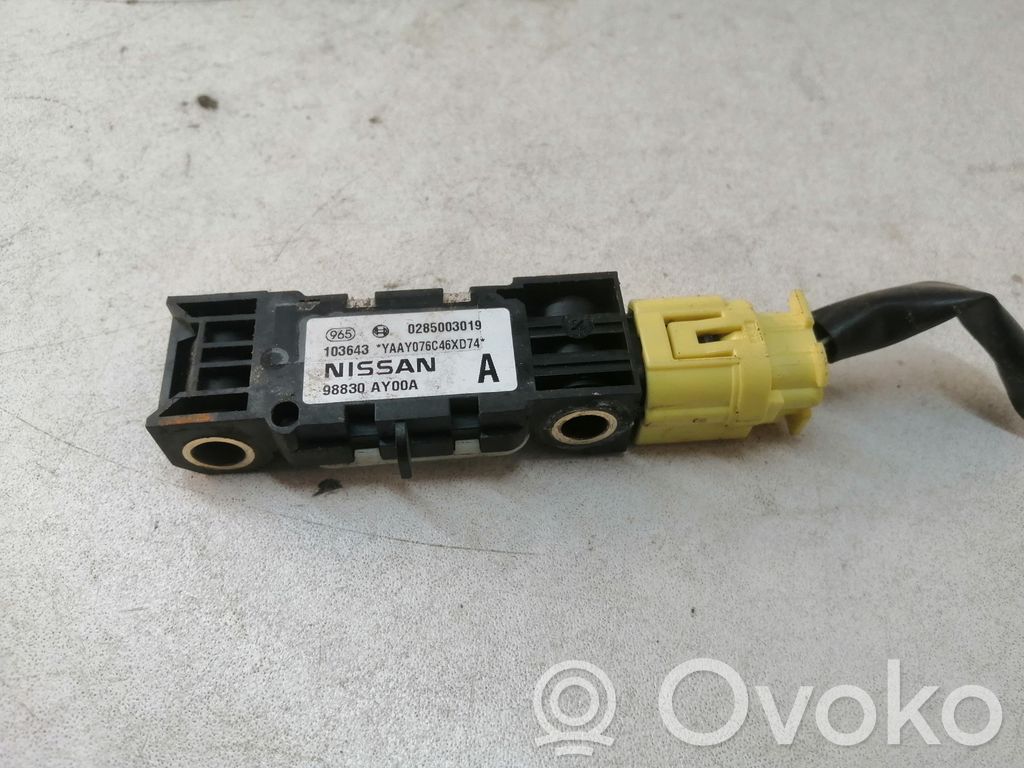Nissan Qashqai Czujnik uderzenia Airbag 