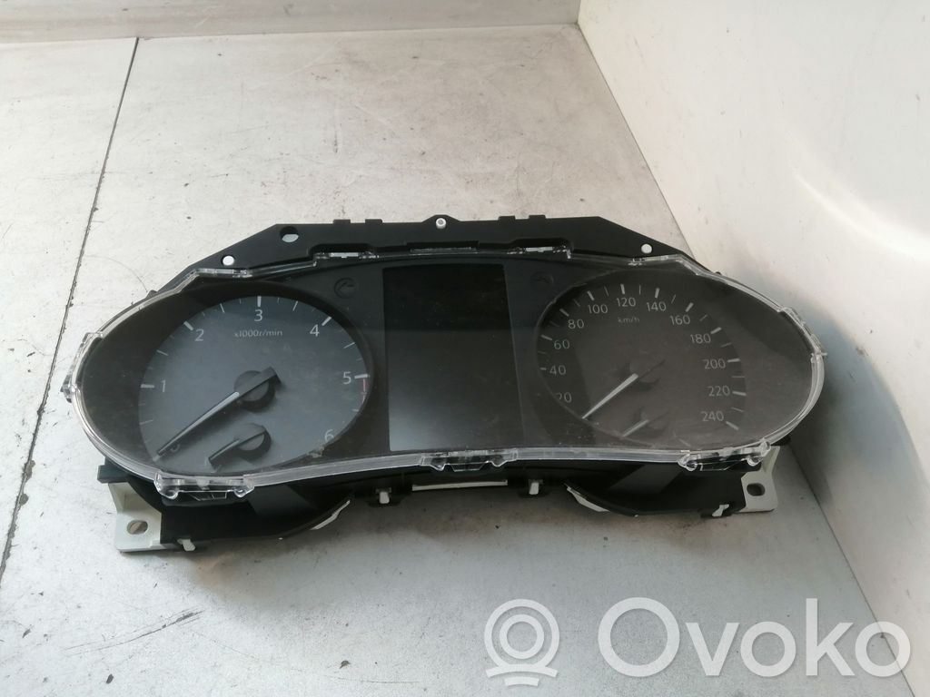 Nissan Qashqai Vitezometru (grup de instrumente) 