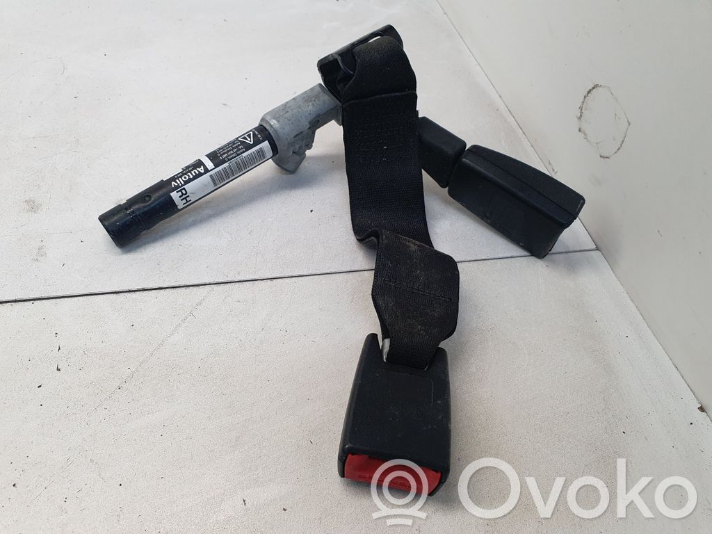 BMW 3 E90 E91 Sagtis diržo vidurinė (gale) 