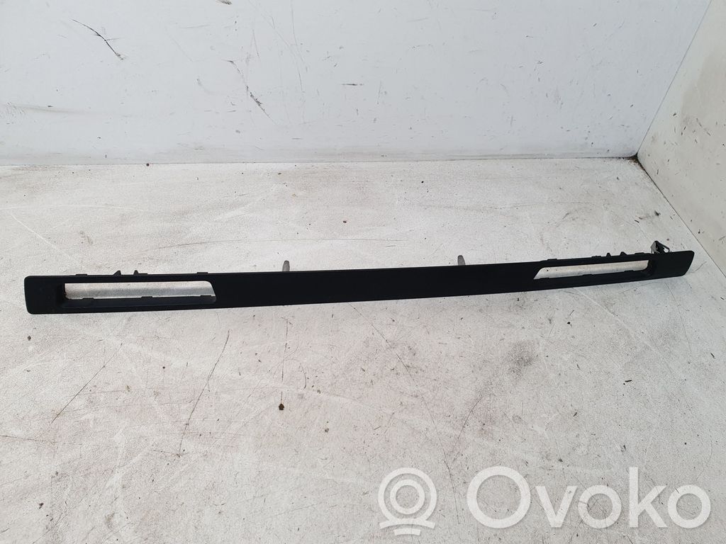 Panel trim   5145713074205,22167210