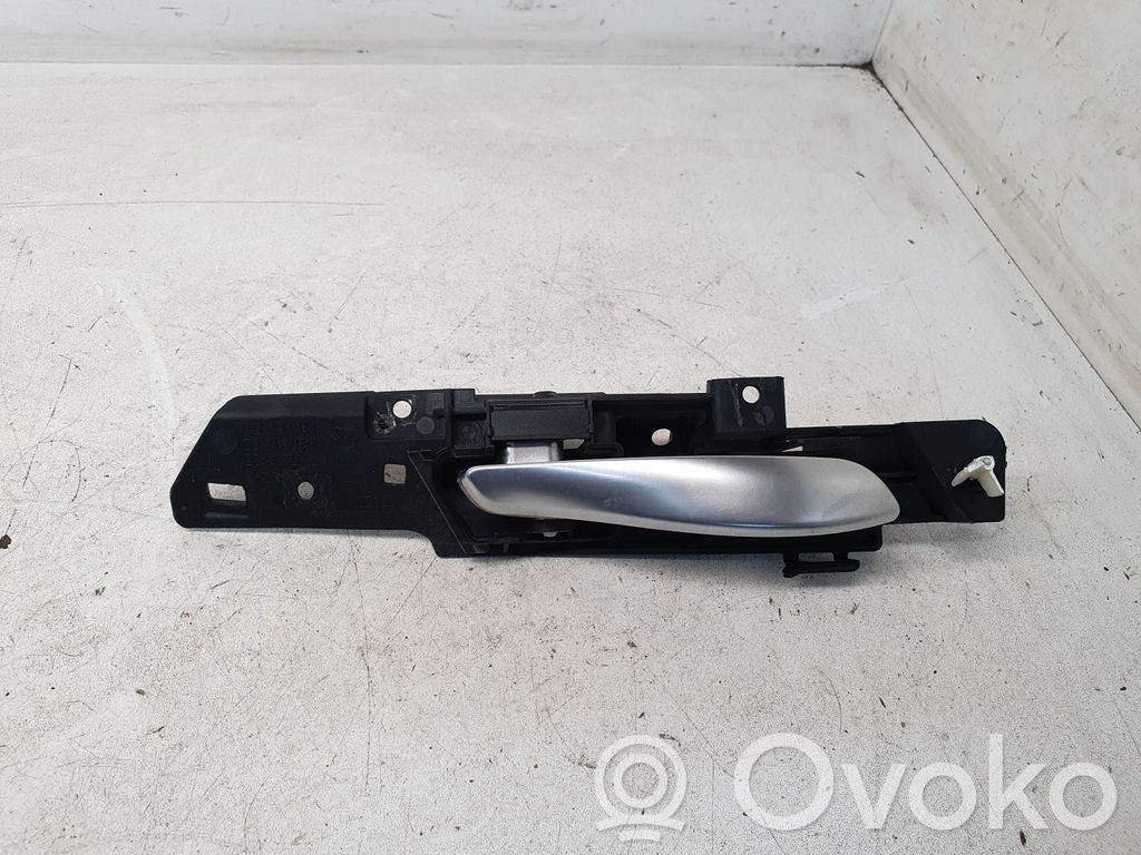 BMW X5 E70 Manecilla interna puerta trasera 