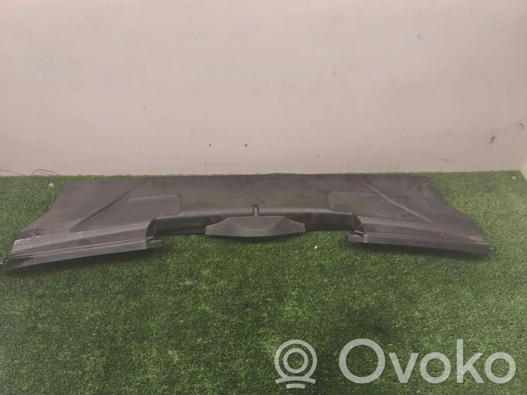 BMW 5 E60 E61 Oro mikrofiltro dangtelis 