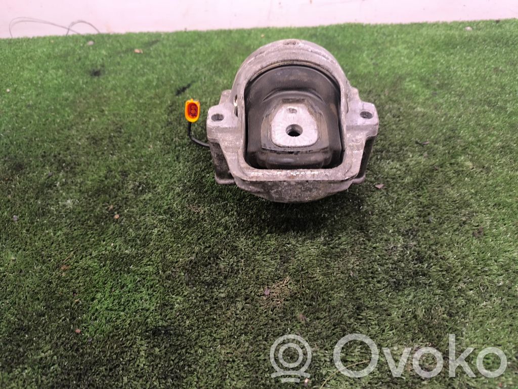 Audi A5 Sportback 8TA Engine mount bracket 