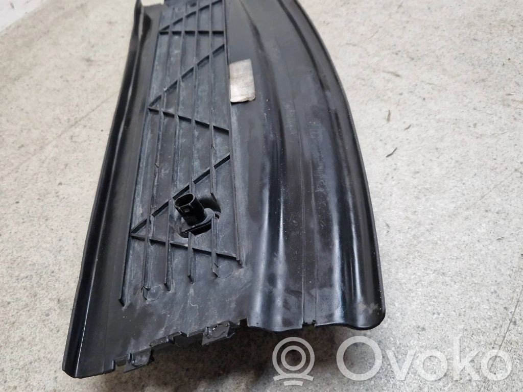 BMW 5 E60 E61 Jäähdyttimen alatuen suojapaneeli 