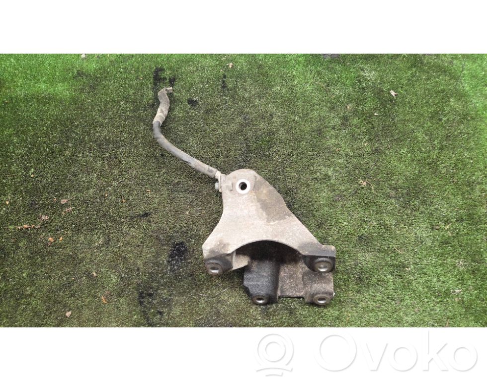 Engine mount bracket   716199308B