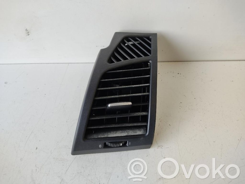 Rejilla de ventilación central del panel   7059187