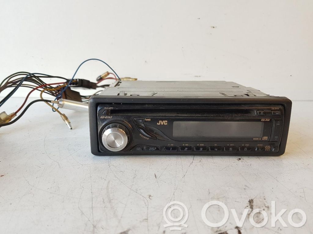 Radio/CD/DVD/GPS head unit