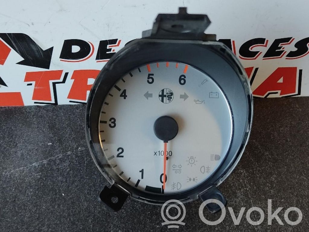 Alfa Romeo 166 Vitezometru (grup de instrumente) 