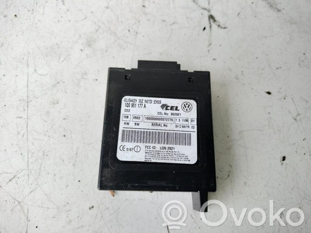 Unidad de control/módulo del motor   1Q0951177A