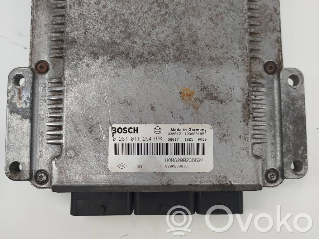 Renault Master II Engine control unit/module 