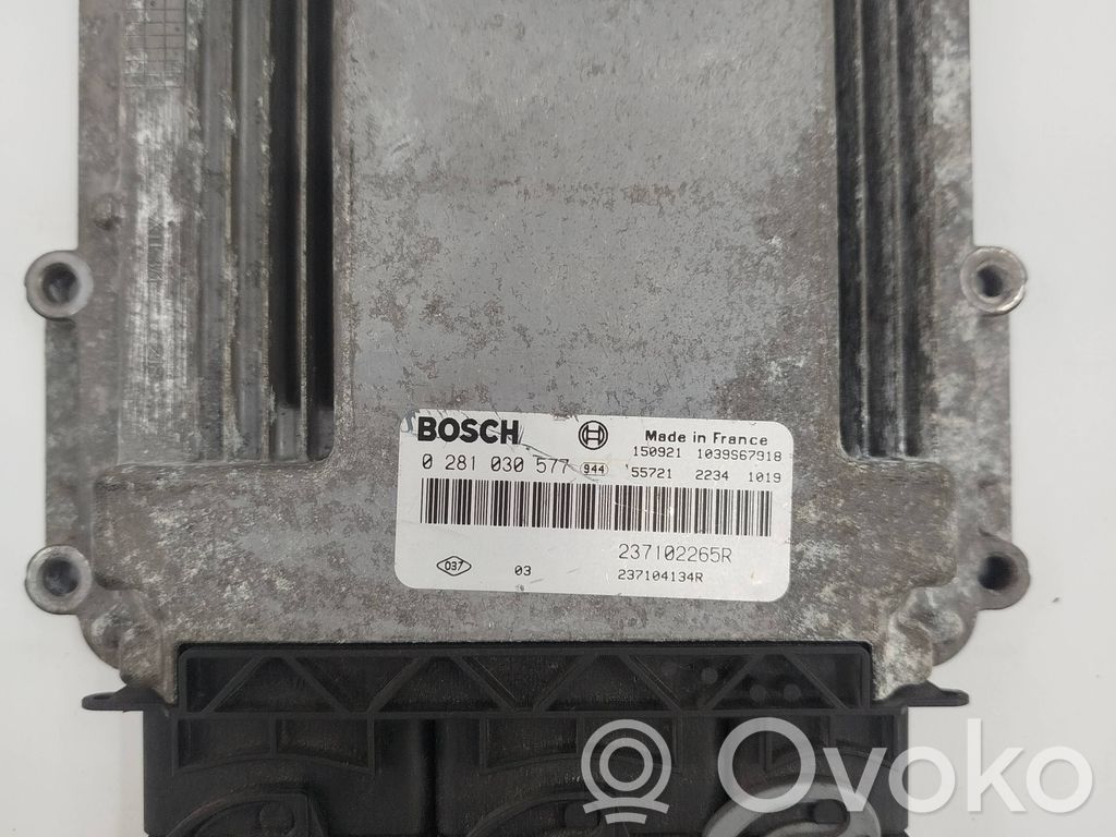 Renault Master III Engine control unit/module 