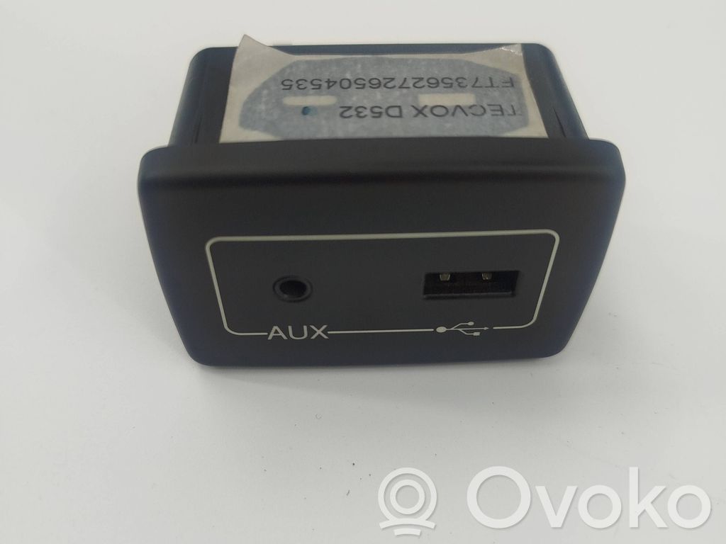 Iveco Daily 6th gen Enchufe conector USB 