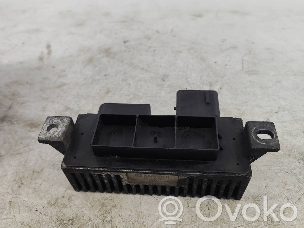 Nissan Juke I F15 Glow plug pre-heat relay 