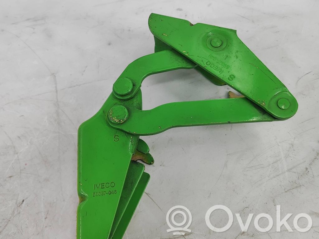 Iveco Daily 4th gen Engine bonnet/hood hinges 