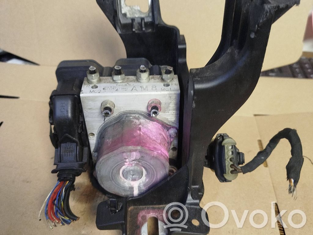 Opel Meriva B ABS bloks 