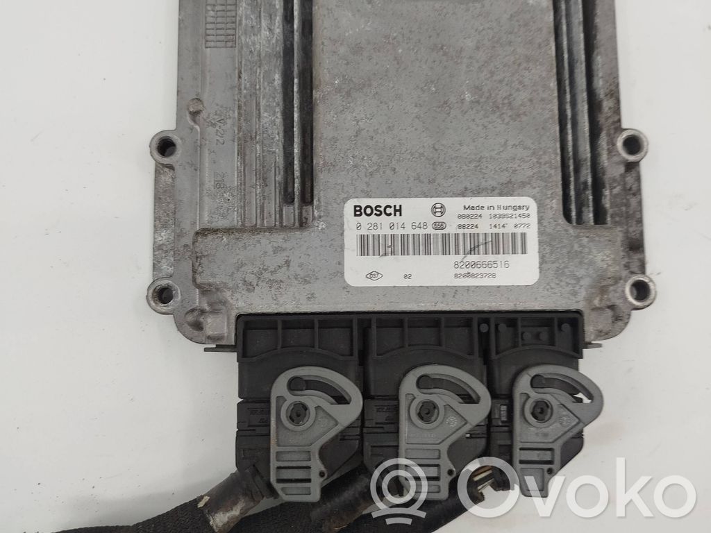 Opel Vivaro Engine control unit/module 