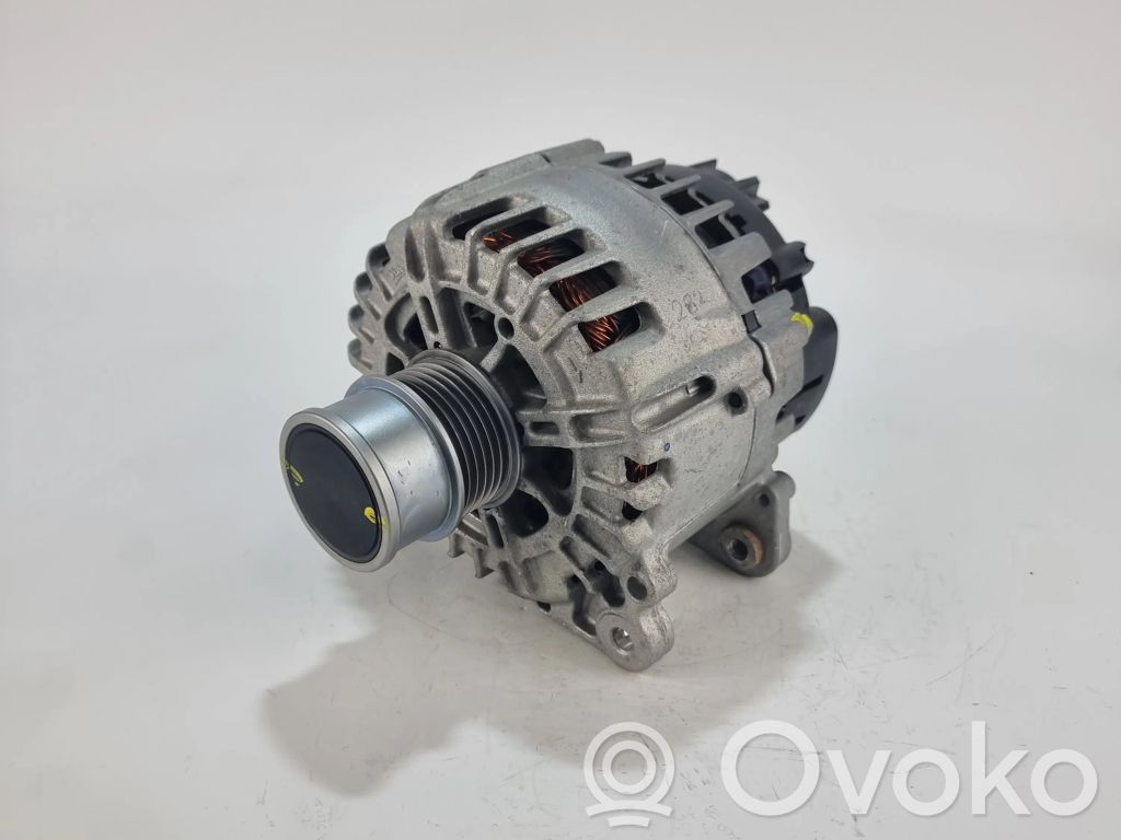 Skoda Superb B8 (3V) Alternador 