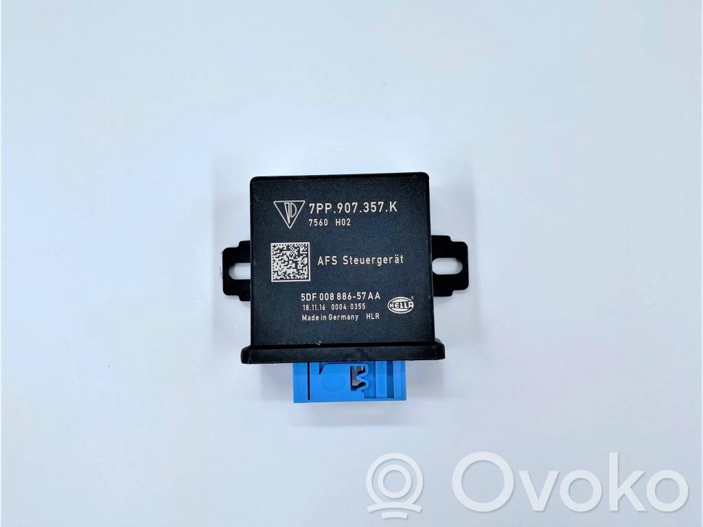 Porsche Macan (95B) Light module LCM 