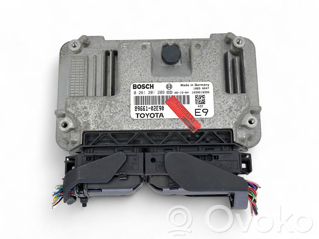 Toyota Auris 150 Engine control unit/module 
