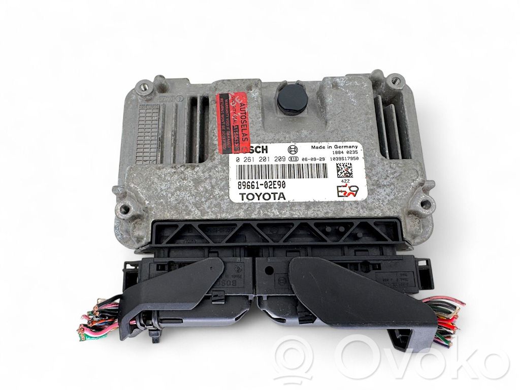 Toyota Auris 150 Engine control unit/module 